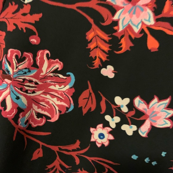 Sangria flowered shift dress size 18w. Perfect for fall 🍁 - Picture 4 of 4